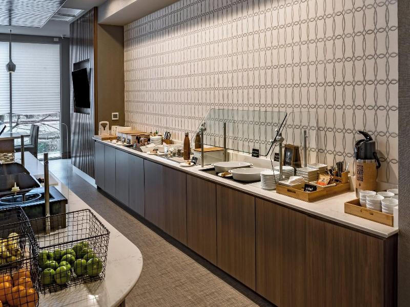Element Dallas Downtown East image