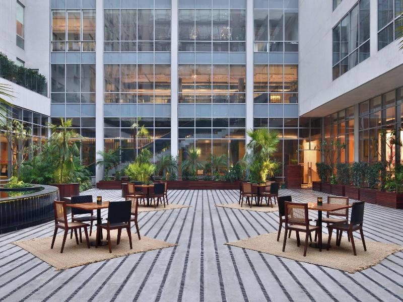 Aloft New Delhi Aerocity image