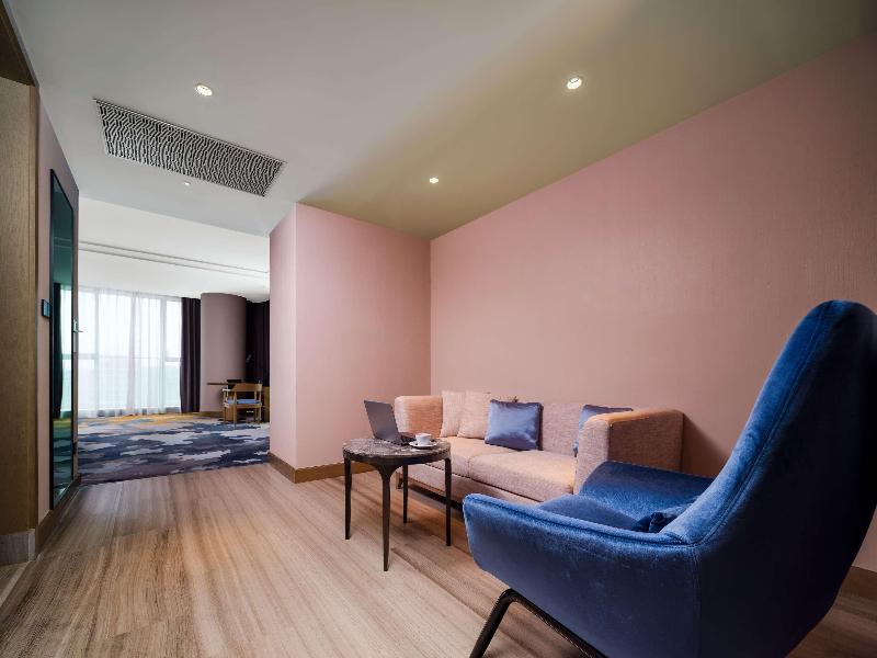 Pullman Zhoushan Seaside image