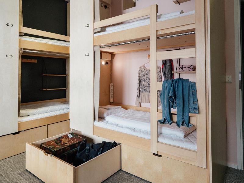 The yard concept Hostel image