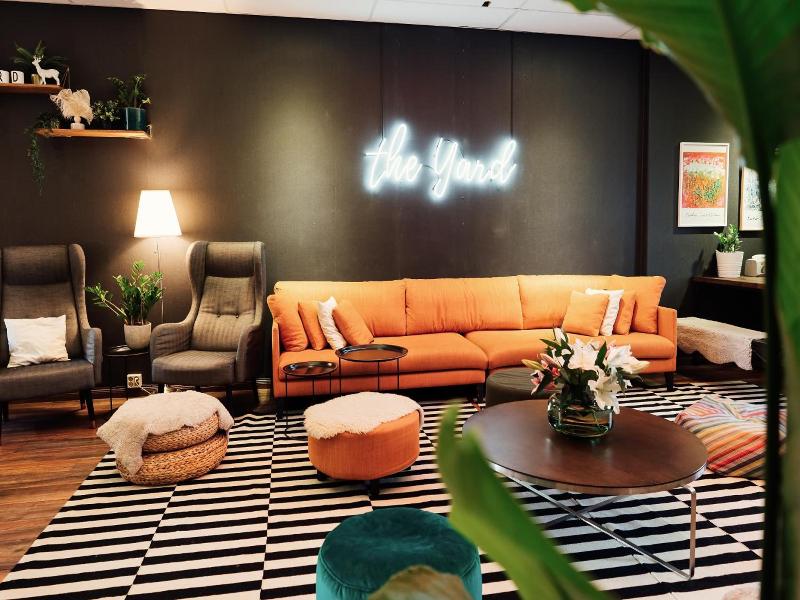 The yard concept Hostel image