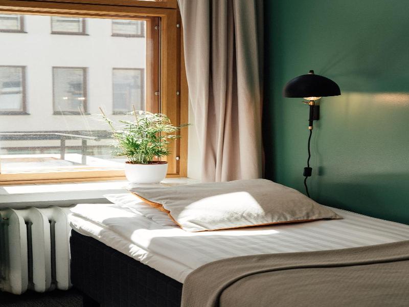 The yard concept Hostel image