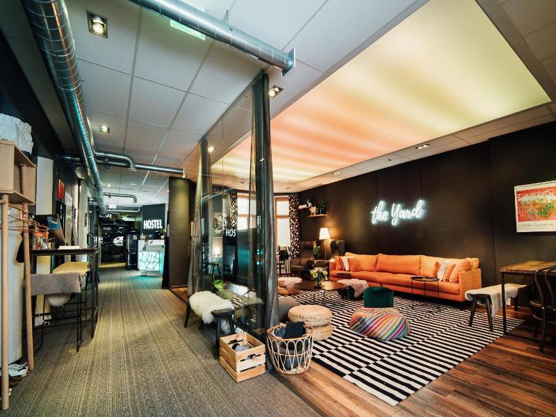 The yard concept Hostel image