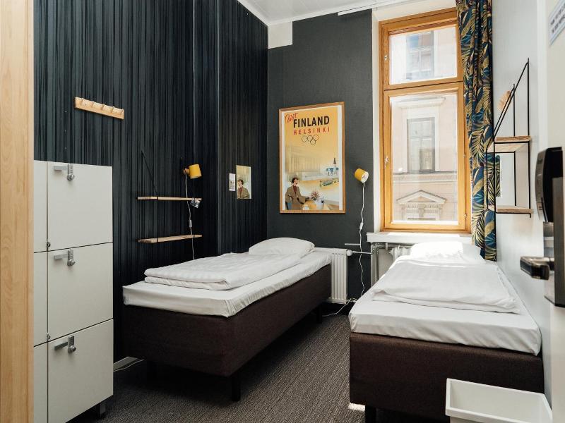 The yard concept Hostel image