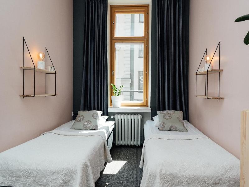 The yard concept Hostel image