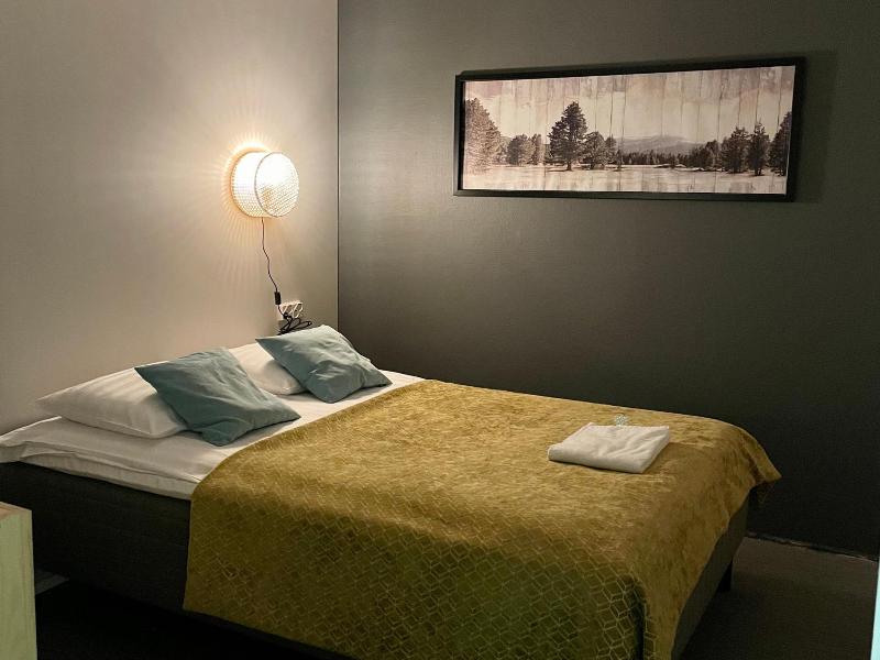 The yard concept Hostel image