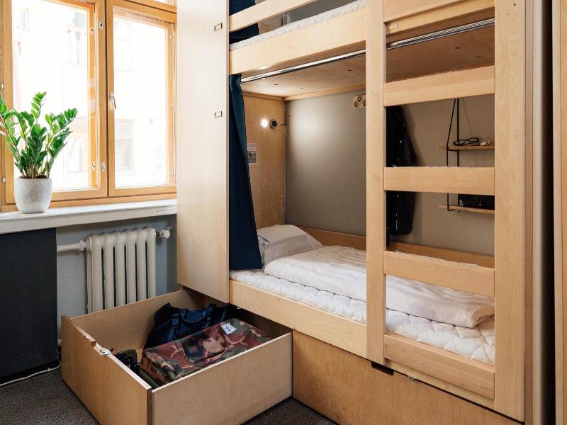 The yard concept Hostel image
