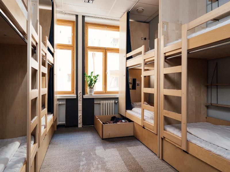 The yard concept Hostel image