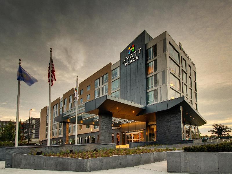 Hyatt Place Milwaukee Downtown image