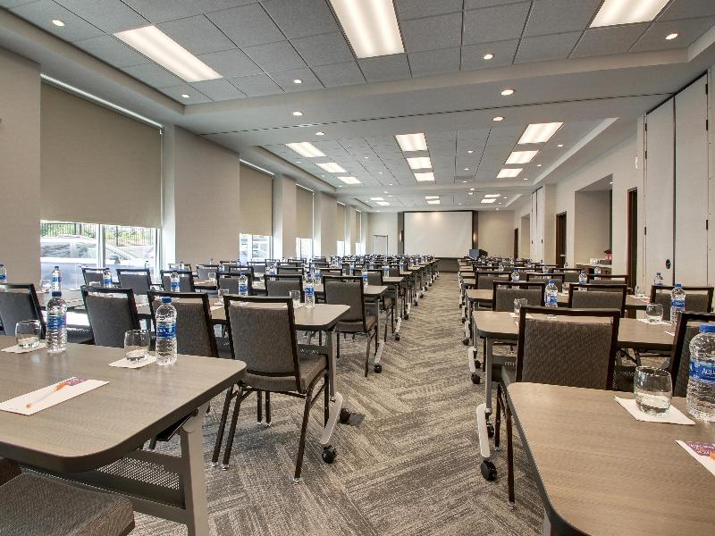 Hyatt Place Milwaukee Downtown image