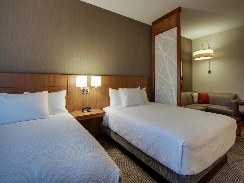 Hyatt Place Milwaukee Downtown image
