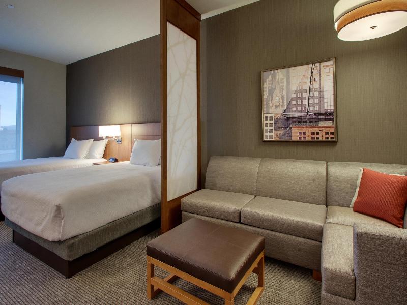 Hyatt Place Milwaukee Downtown image