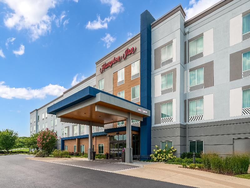 Hampton Inn Hilton Nashville Airport Century Place