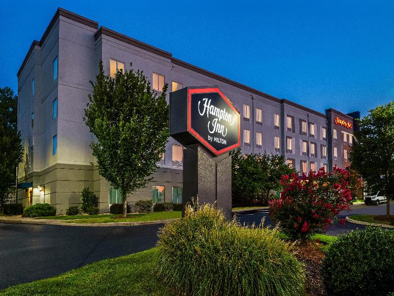 Hampton Inn Hilton Nashville Airport Century Place