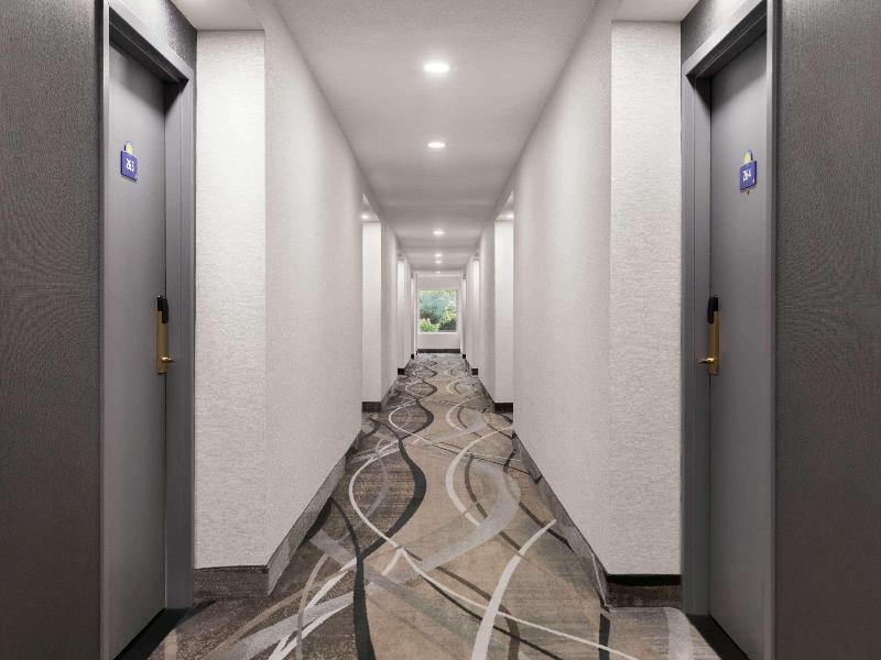 Days Inn By Wyndham Kingston