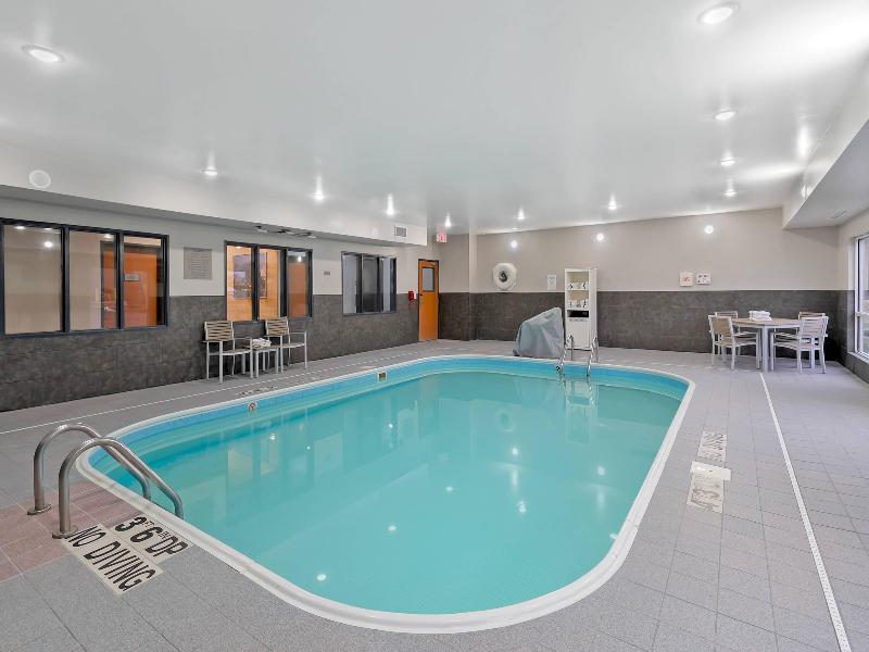Country Inn & Suites  Fairview Heights IL image