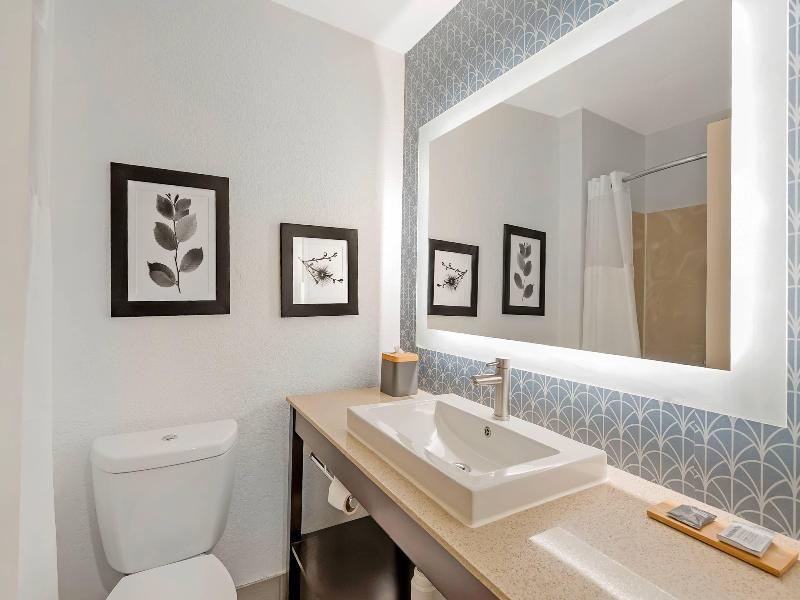 Country Inn & Suites  Fairview Heights IL image