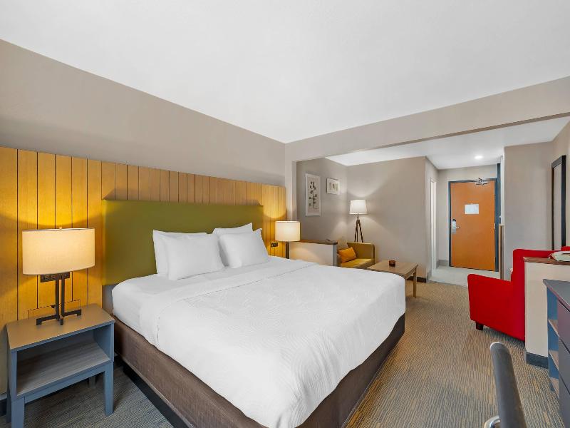 Country Inn & Suites  Fairview Heights IL image