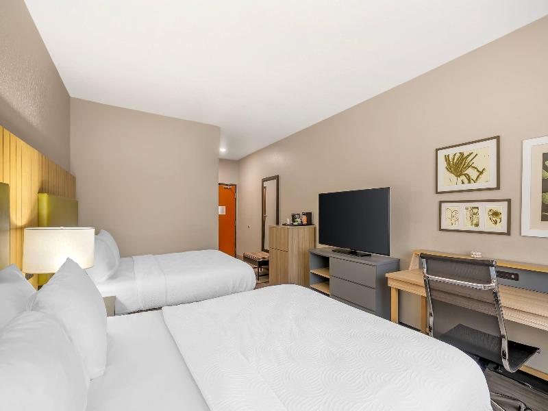 Country Inn & Suites  Fairview Heights IL image