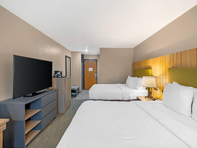 Country Inn & Suites  Fairview Heights IL image