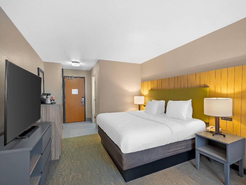 Country Inn & Suites  Fairview Heights IL image