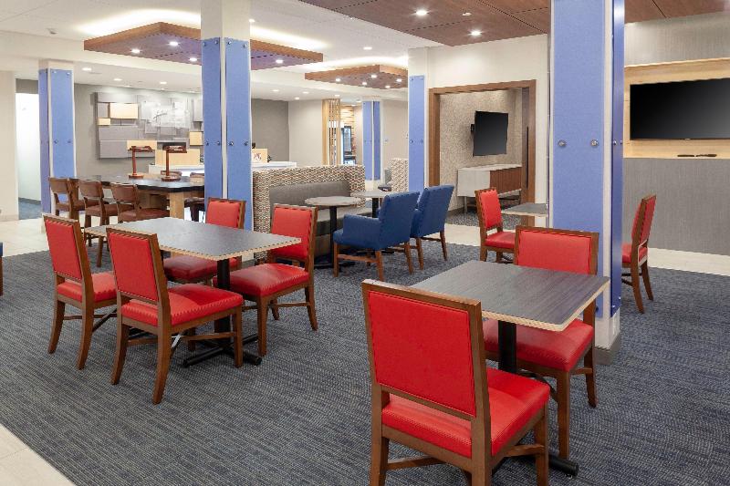 Holiday Inn Express Suites Phoenix East Gilbert image