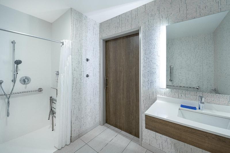 Holiday Inn Express Suites Phoenix East Gilbert image
