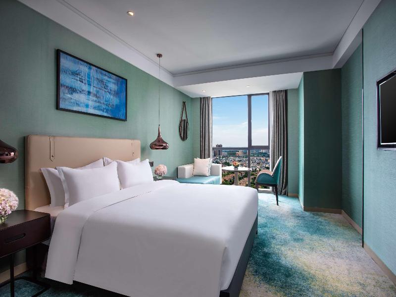 Ramada Plaza by Wyndham Changsha Xingsha image