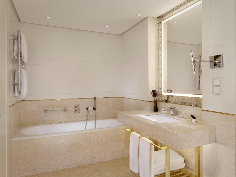The Alexander, A Luxury Collection Hotel, Yerevan image
