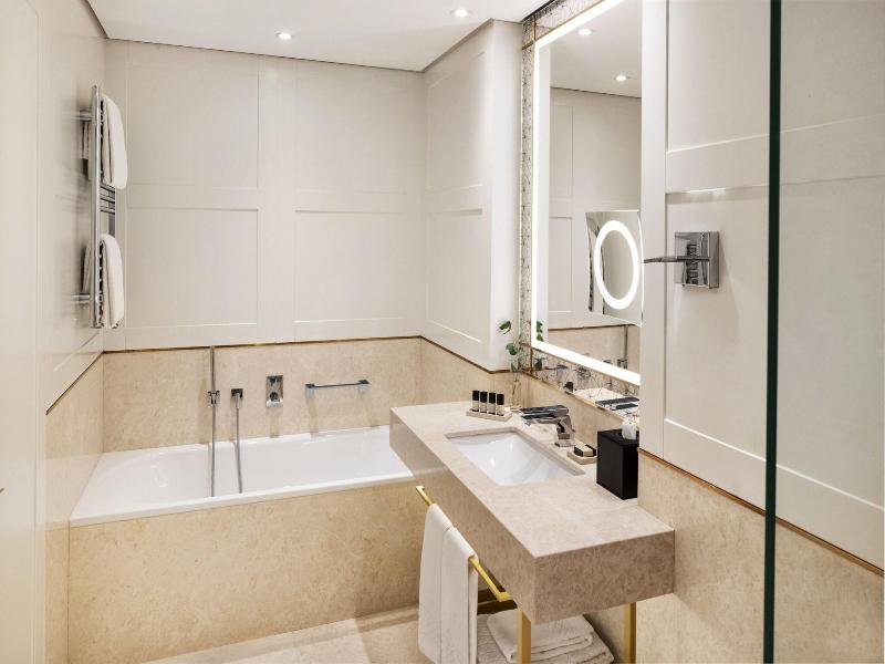 The Alexander, A Luxury Collection Hotel, Yerevan image