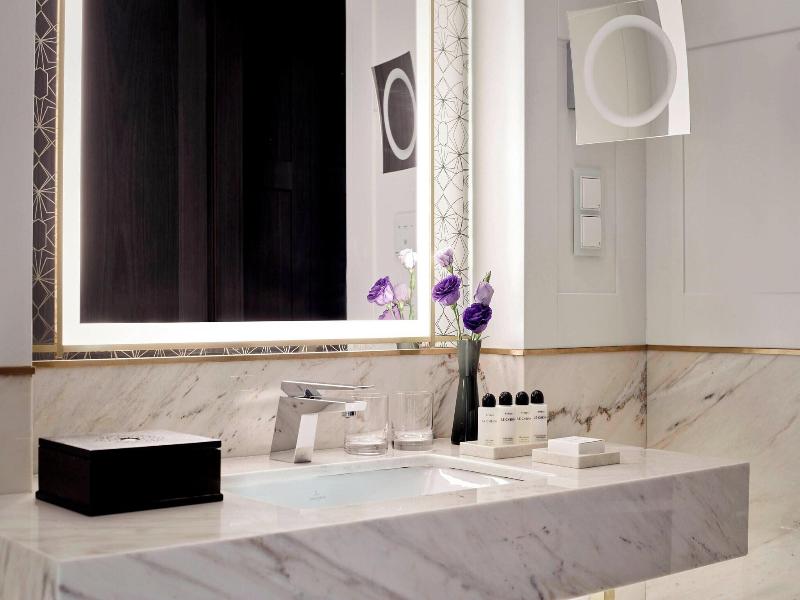 The Alexander, A Luxury Collection Hotel, Yerevan image