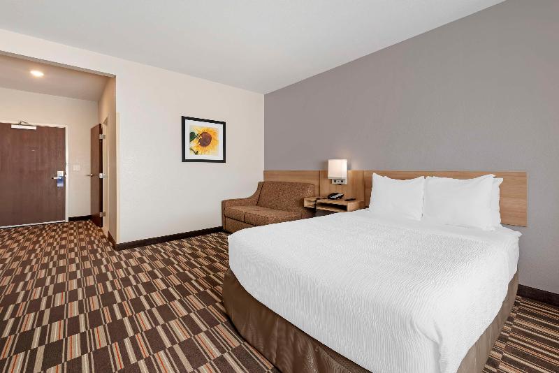 Best Western Limon image