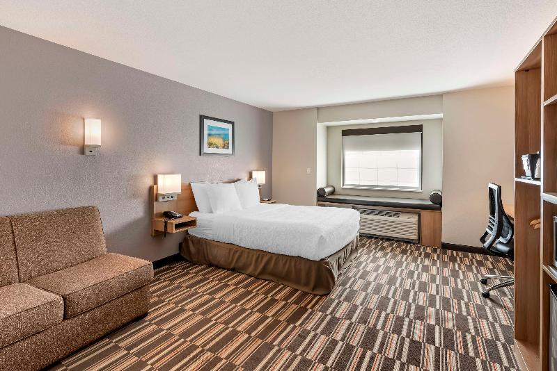Best Western Limon image