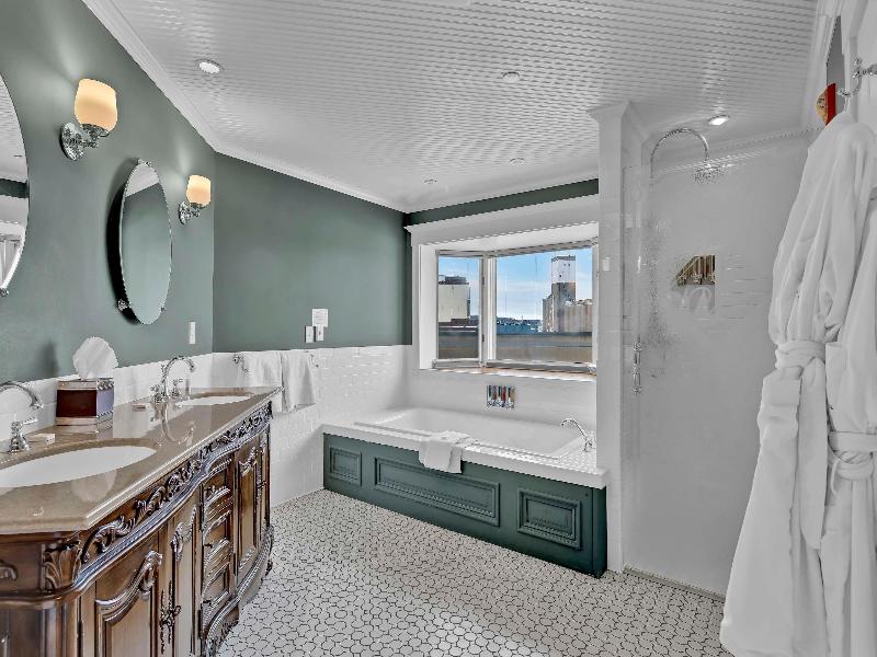 JUNIOR SUITE STANDARD