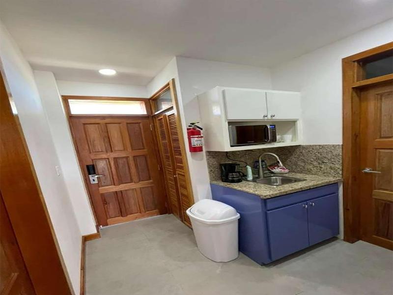 Best Western Grand Baymen Gardens image