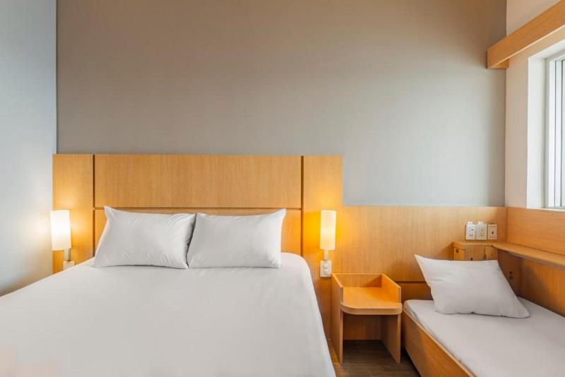 Ibis Cartagena Marbella image