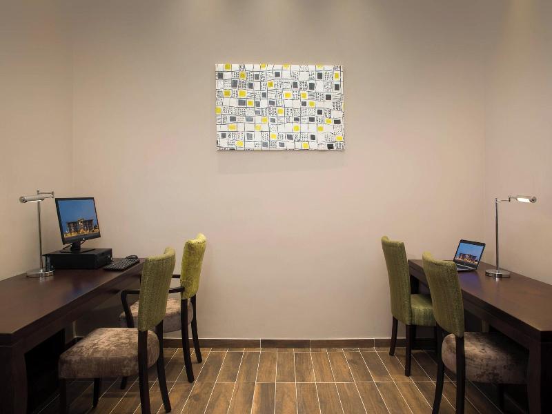 Protea Hotel Owerri Select image