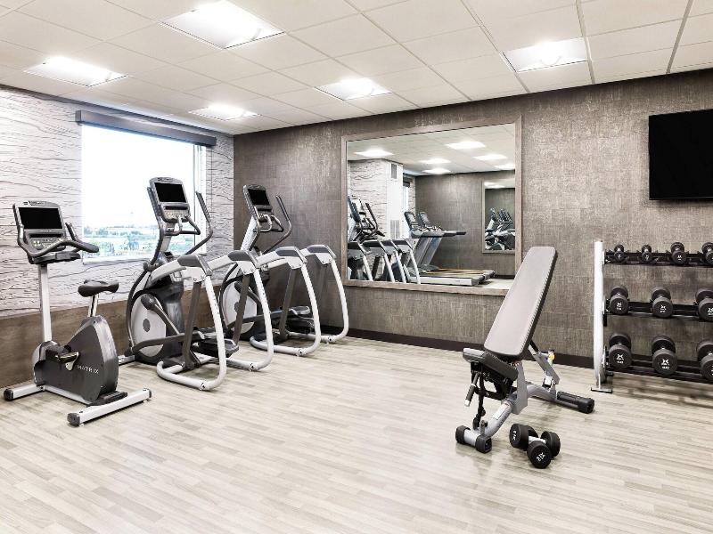 Ac Hotel By Marriott Miami Doral image