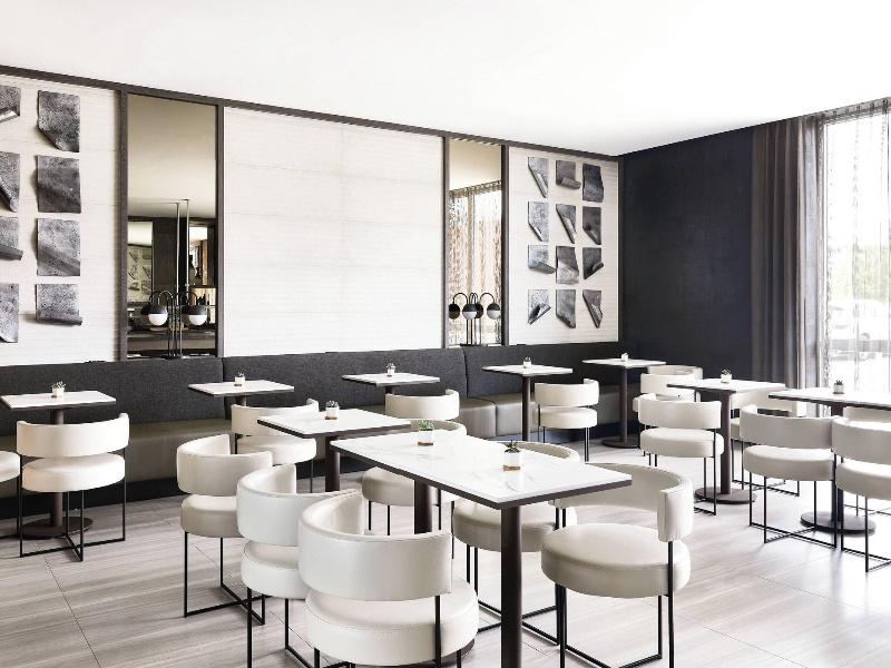 Ac Hotel By Marriott Miami Doral image