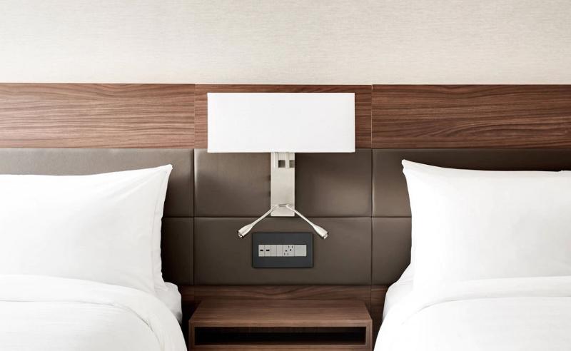 Ac Hotel By Marriott Miami Doral image