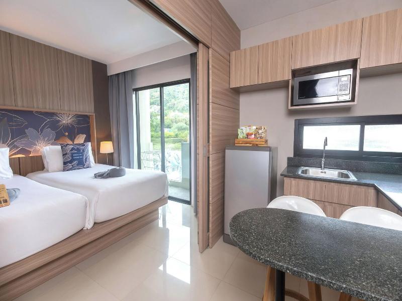 Patong Bay Residence image