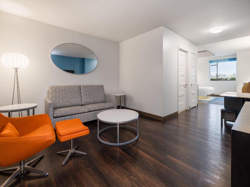 EVEN Hotel Miami - Airport image
