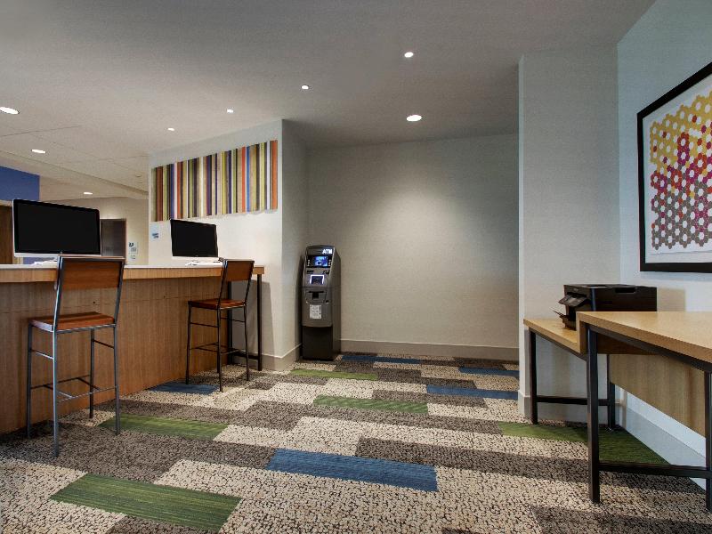 Holiday Inn Express and Suites-Elizabethtown North — general view