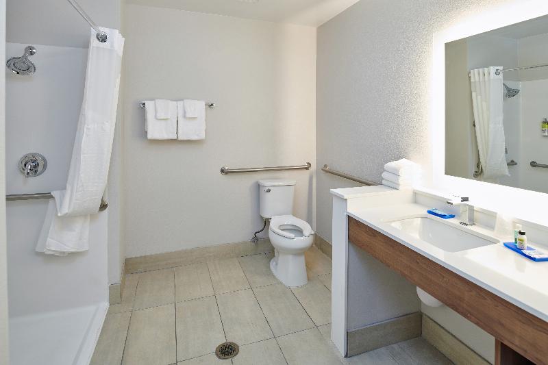 Holiday Inn Express & Suites El Paso East-Loop 375 photo 15