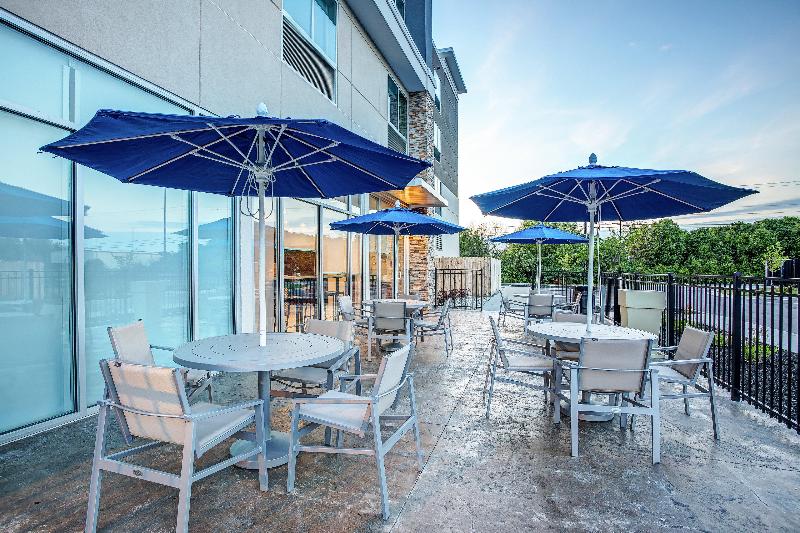 Holiday Inn Express Suites Lexington W Versailles image
