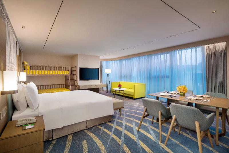 Holiday Inn & Suites Lanzhou Center image