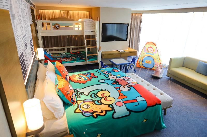 Holiday Inn & Suites Lanzhou Center image