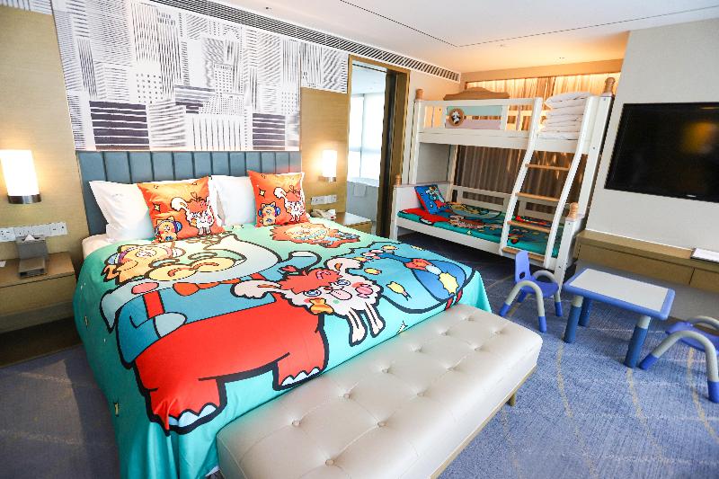 Holiday Inn & Suites Lanzhou Center image