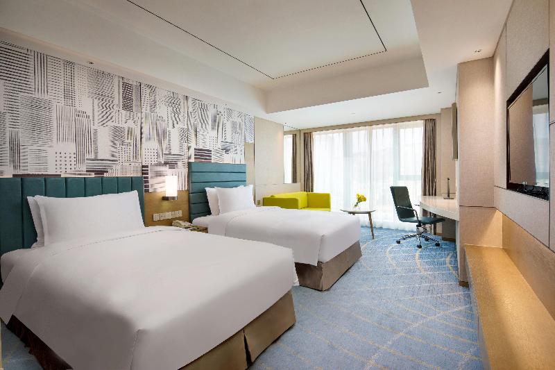 Holiday Inn & Suites Lanzhou Center image