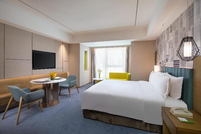 Holiday Inn & Suites Lanzhou Center image